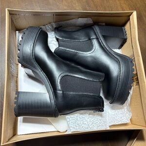 Steve Madden Black Ankle Boots